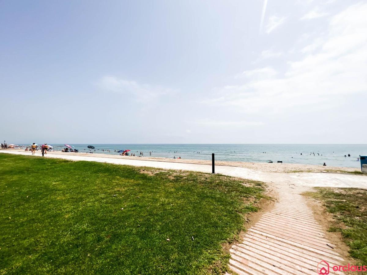 Modern Apartment In Front Of The Mediterranean โอโรเปซาเดลมาร์ ภายนอก รูปภาพ