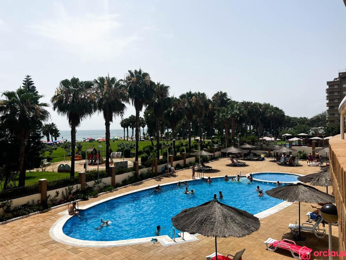 Modern Apartment In Front Of The Mediterranean โอโรเปซาเดลมาร์ ภายนอก รูปภาพ